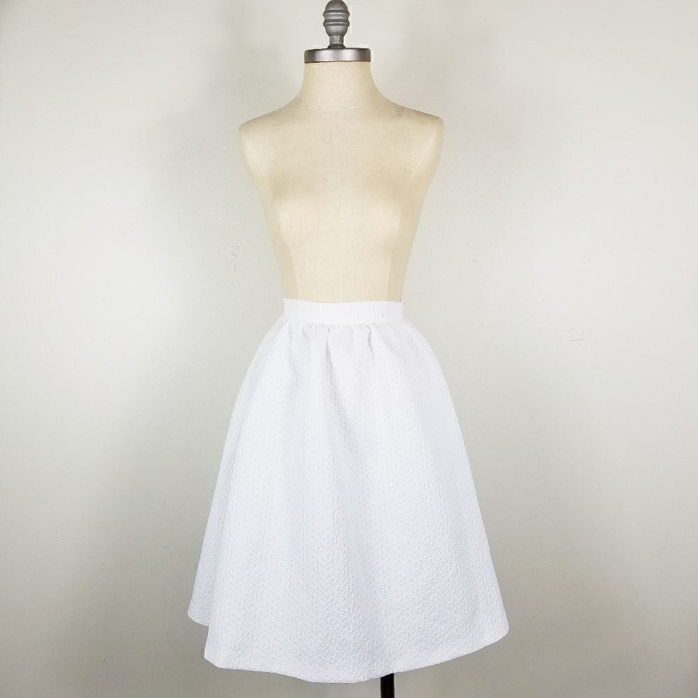 Topshop White Delicate Flower Detail Flare…
